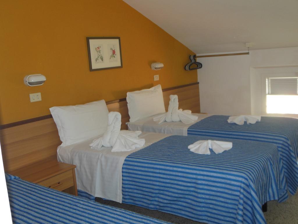 Hotel Edy Rimini Luaran gambar
