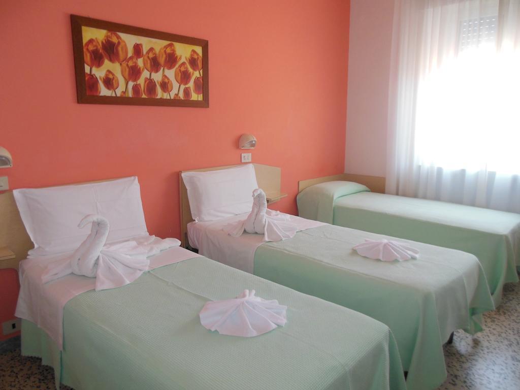 Hotel Edy Rimini Luaran gambar
