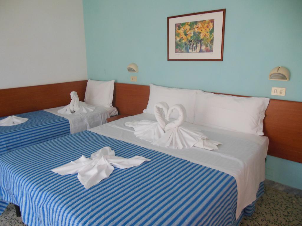 Hotel Edy Rimini Luaran gambar