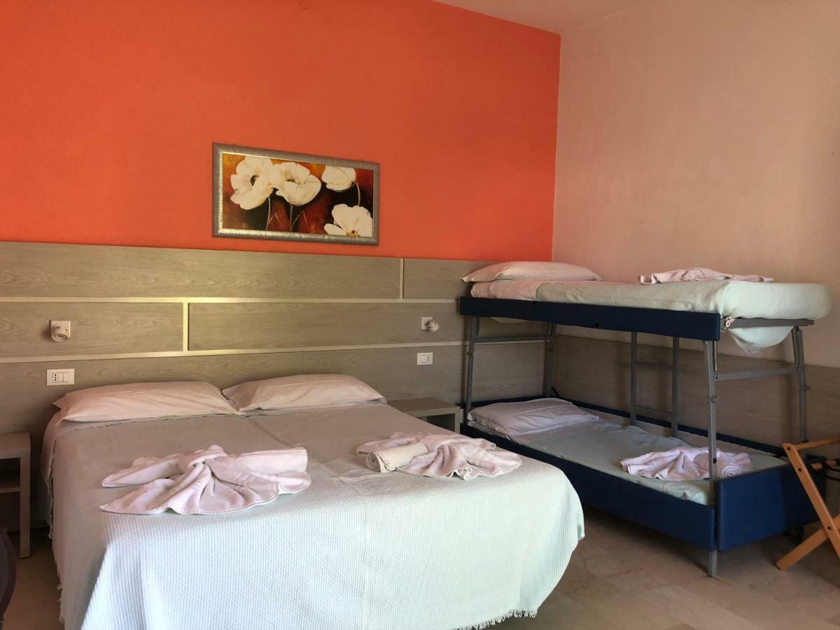 Hotel Edy Rimini Luaran gambar