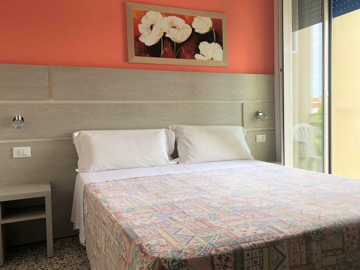 Hotel Edy Rimini Luaran gambar