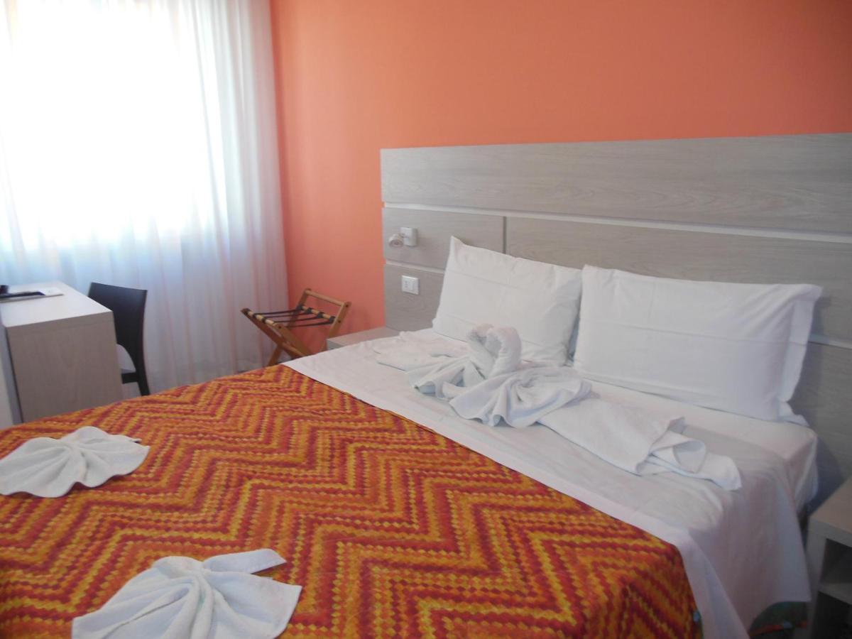 Hotel Edy Rimini Luaran gambar